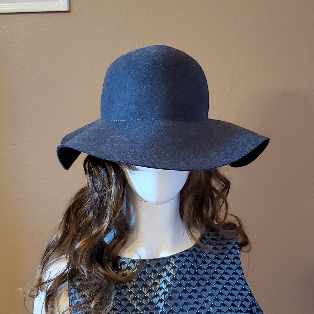 Scala Collezione Charcoal Gray Wool Felt Hat - image 1